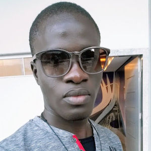 Meet your Posher, Khadimou